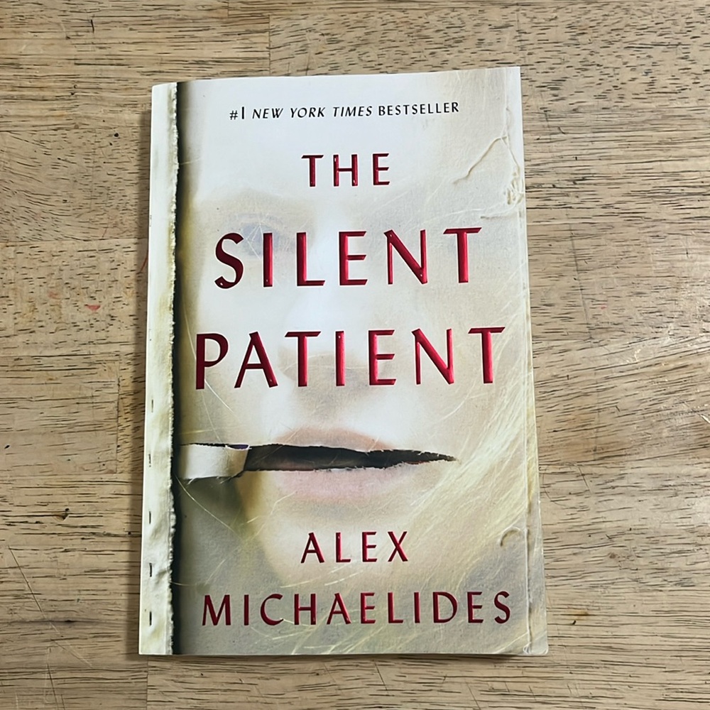 The Silent Patient by Alex Michaelides